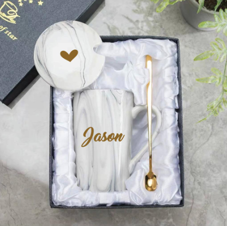 personalised-name-mug-gift-box